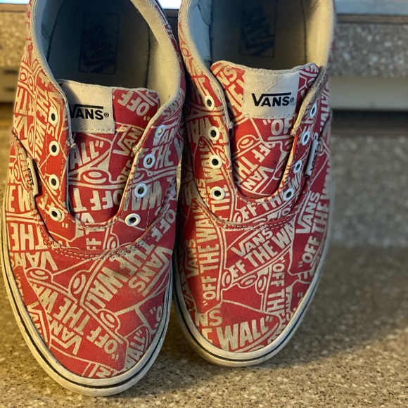 Big Kids 4.5 Vans - red & white vans - Picture 1 of 4